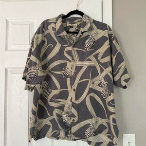Tommy Bahamas 100% Silk Tropical Pineapple Print Shirt Vacation